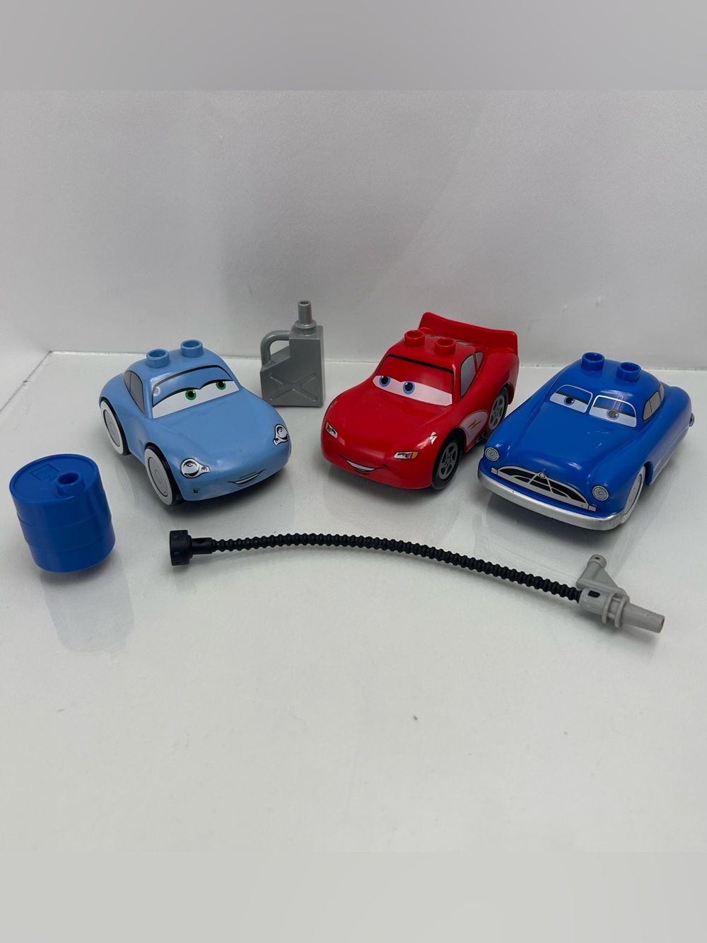 Lego Duplo Disney Cars Doc Hudson Hornet Sally & McQueen 5815 Flo’s Cafe